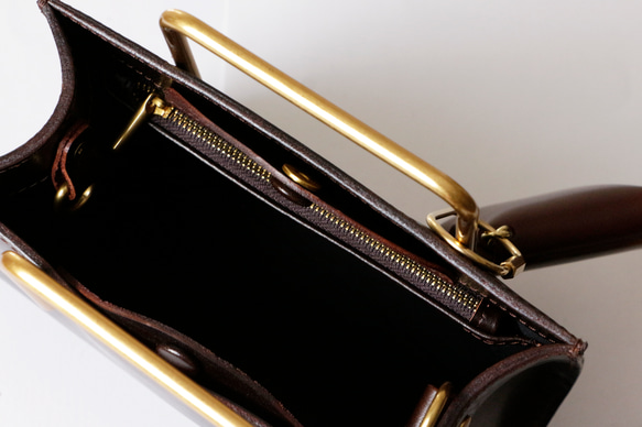 ２Wayハンドバッグ栃木レザー斜め掛けショルダーバッグ　出会い収納バッグ 6枚目の画像