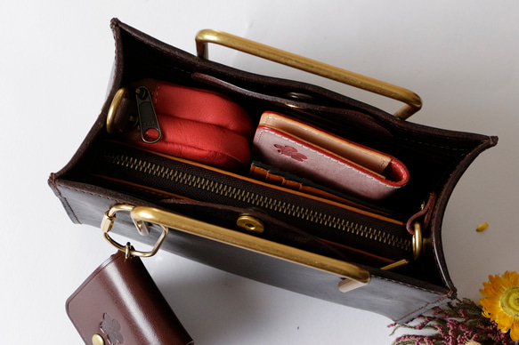 ２Wayハンドバッグ栃木レザー斜め掛けショルダーバッグ　出会い収納バッグ 8枚目の画像