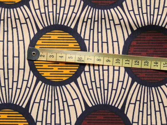 【５０ｃm単位】アフリカ布　ワックスプリント：丸と楕円 [AF08] 3枚目の画像