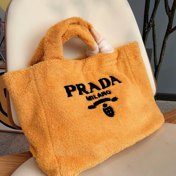 PRADAプラダ超人気トートバッグ ハンドバッグ 麦麦 通販｜Creema 