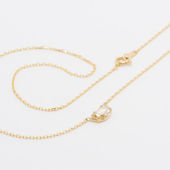 L'EAU Half Moon Diamond Necklace 5枚目の画像