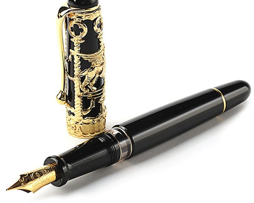 エレガントな万年筆 黒と白のストライプ 1 詳細ページ | 万年筆