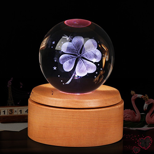 四つ葉のクローバークリスタル、きらめく幸運 その他雑貨 Chiba Eiko