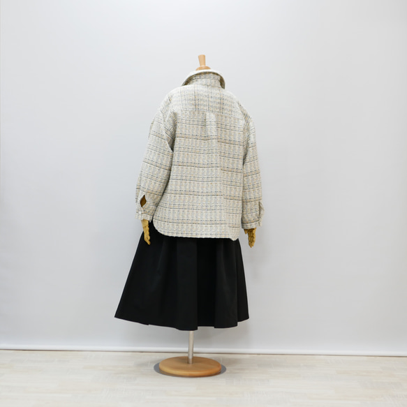 ポケット大きなパール釦　ウエストスカラップ　メモリータフタスカート　ブラック 8枚目の画像