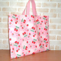 【入園入学】レッスンバッグと巾着袋セット　苺　ハート　レース　女の子　ピンク 2枚目の画像