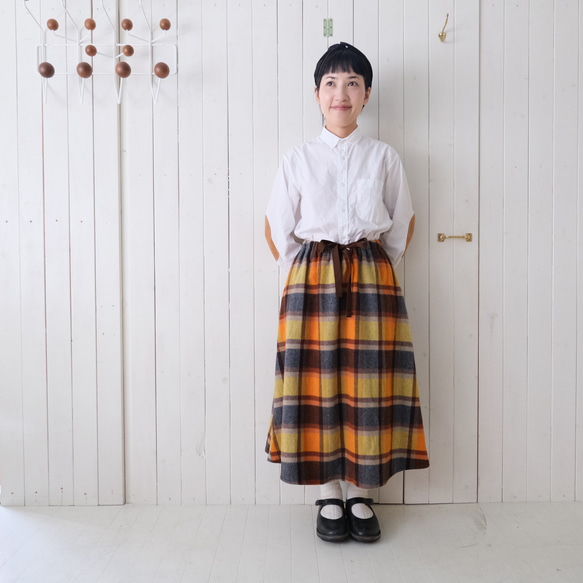 wool check chick skirt 第2張的照片