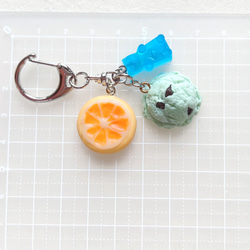 【ミニチュアキーホルダー】アイシングクッキー&ベアグミ&チョコミントアイスA 2枚目の画像