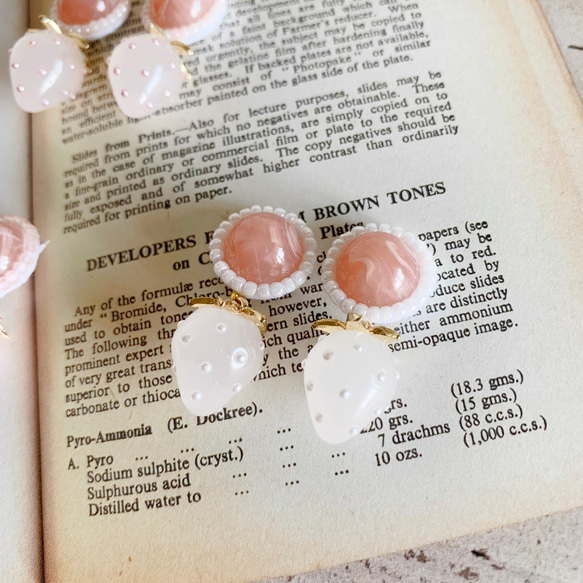 Clea クレア　いちご（ピンク系）　ピアス　イヤリング　ビーズ刺繍　ストロベリー　アレルギー対応 4枚目の画像