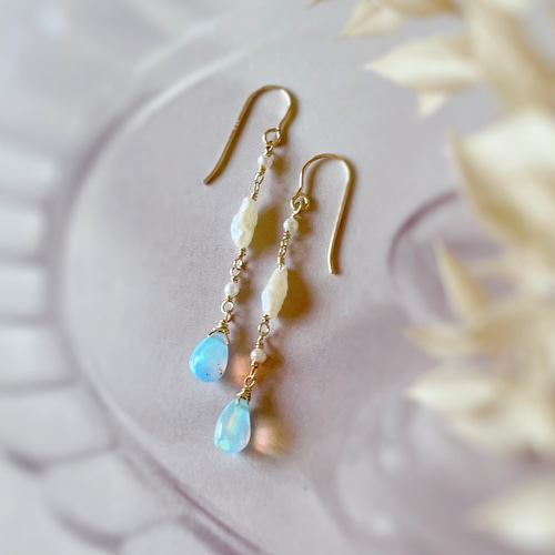 カラーオパールと国産淡水ケシパールのピアス◇14kgf ピアス（フック