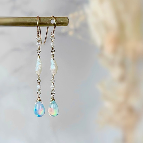 カラーオパールと国産淡水ケシパールのピアス◇14kgf ピアス（フック