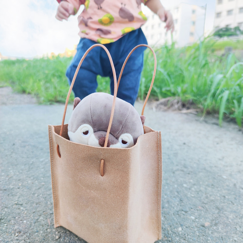 紙袋風スクエアトートバッグ 本革レザーきなりナチュラル 栃木