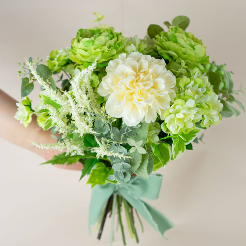 ウェディングブーケ】ナチュラルグリーン、白いダリアが印象的な