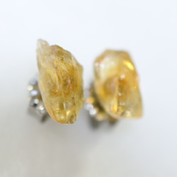 (一件) 原石黃水晶耳釘 第2張的照片