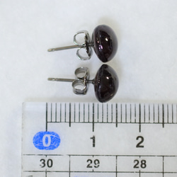 （獨一無二的物品）石榴石耳釘（8 毫米，鈦柱） 第5張的照片