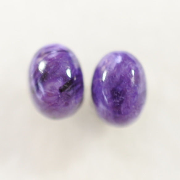 （獨一無二的商品）Charoite 耳釘（8 x 6 毫米，鈦金屬耳釘） 第2張的照片