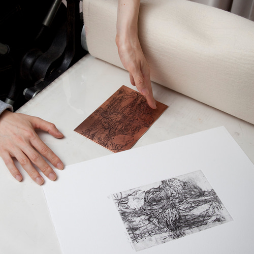 永井雅人銅版画作品 「花々の心臓」大型モノクローム作品 美品未使用