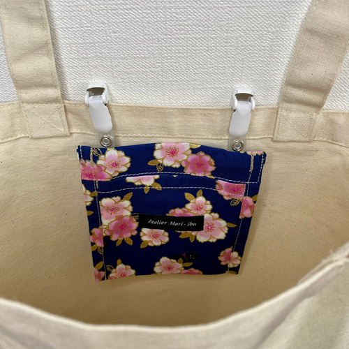 あつぼ♡ピンクデニムリメイク☆トートバッグ＆ミニポーチ デニムリメイク トートバック サイドポケット付き - メルカリ