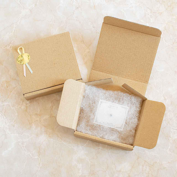 ハイアライトオパール・ピアス　5mm（片耳） 8枚目の画像