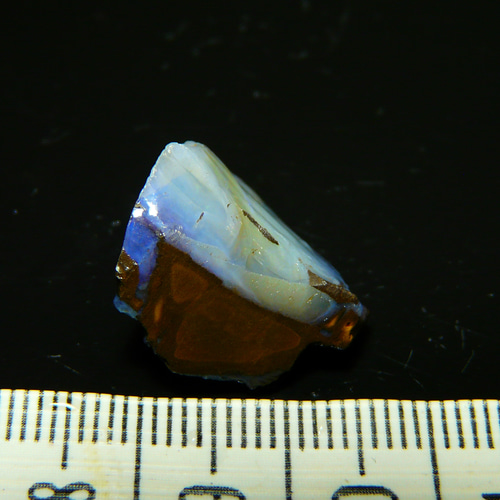 ボルダーオパール原石オーストラリア産y2066 ボルダーオパール原石｜オーストラリア産オパール｜オパール