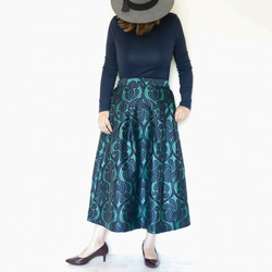 長款 80 厘米長考文特花園綠色 Kimagure 系列錦緞圖案長裙 第13張的照片