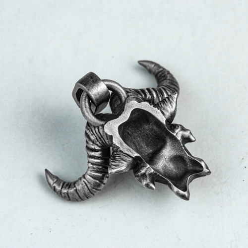 獅子頭のペンダント、獣白澤ペンダント、角のペンダント、唸る動物の  