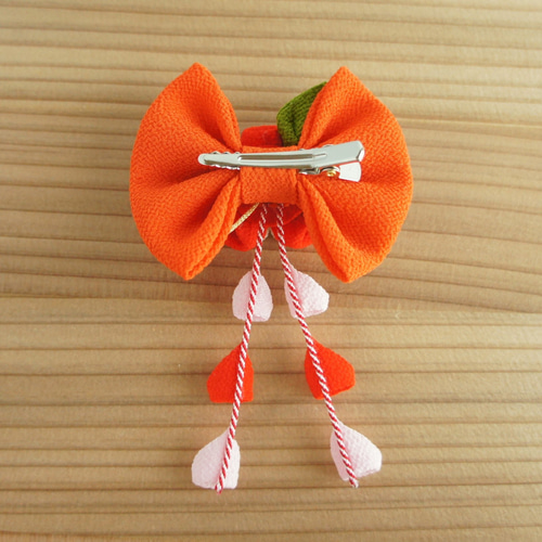 つまみ細工 ちりめん 小さい リボン 7cm幅 髪飾り オレンジ色 七五三