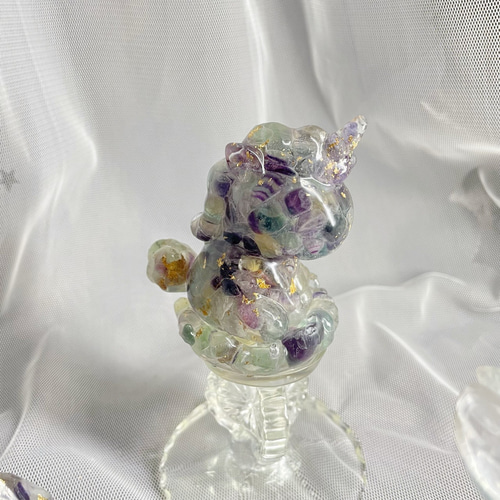ハンドメイド】自然エネルギークリスタルユニコーン(台座付き