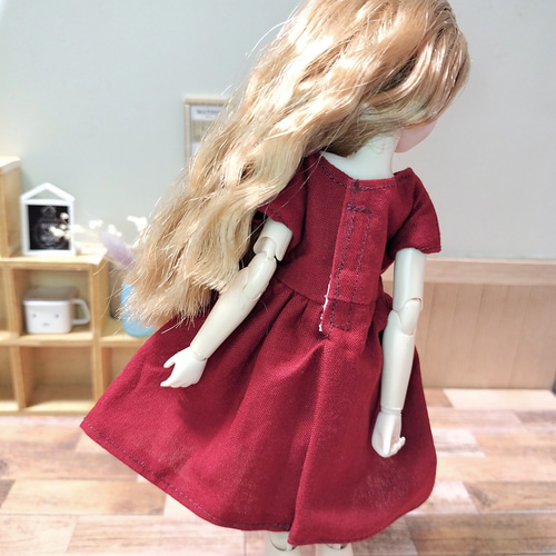 リカちゃん＆サンリオ「ハローキティ」のコラボドール、リボンの