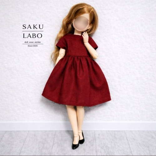 リカちゃんハンドメイド服★ボタニカルレッド シンプル ワインレッド 赤 ワンピース リカちゃん 服 その他人形 SAKU