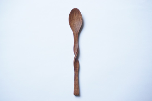 (訂製) 扭曲木湯匙（胡桃木）A011-0 第3張的照片