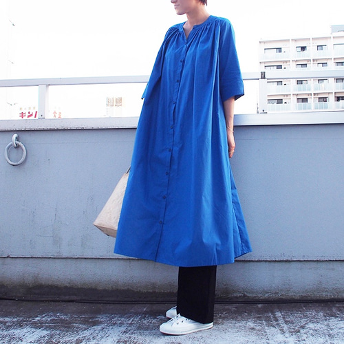 しょこ様特別オーダー】前開きのロング丈シャツワンピース（ブルー