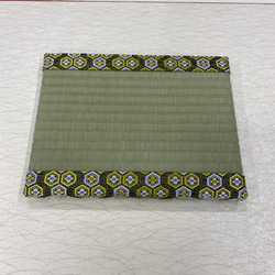 熊本県産畳表使用　ミニ畳　縁：金黒 1枚目の画像
