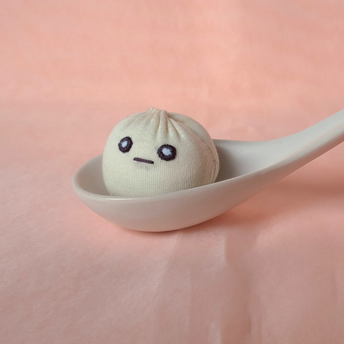 手のりサイズ 小籠包(ショウロンポー)のぬいぐるみ ぬいぐるみ くろ