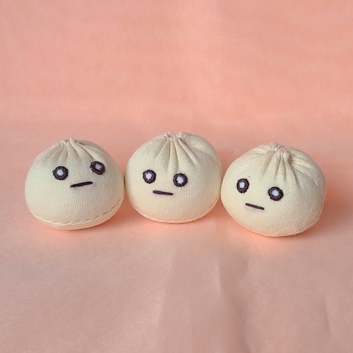 手のりサイズ 小籠包(ショウロンポー)のぬいぐるみ ぬいぐるみ くろ