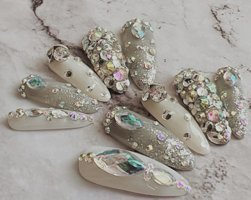 c05d8d7d9f5915a38adfabd10d1df9