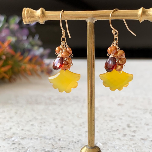 Creema限定】14kgf*実りの秋の銀杏ピアス／イヤリング*天然石 ピアス