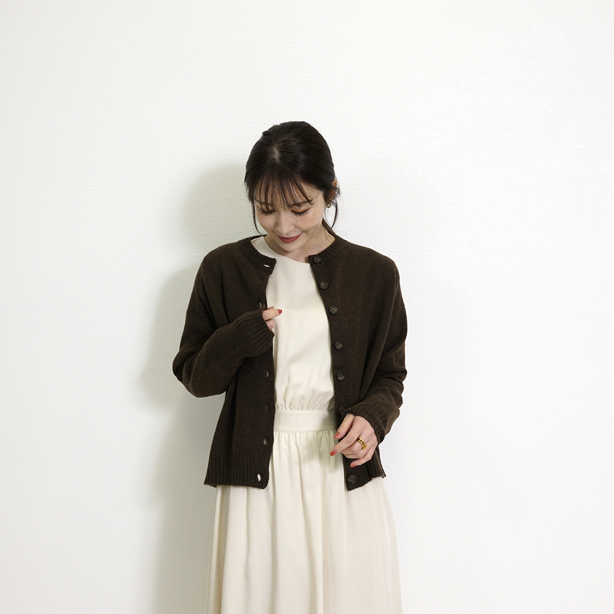 美品【ヤヌーク】レディース　毛100% ベージュ ショート丈カーディガン2WAY YANUK(ヤヌーク)｜ショートカーディガン/ライトベージュ の通販