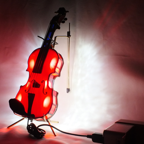 赤いバイオリン new8;ステンドグラス作品 LEDを組み込んだ 赤いバイオリン new8;ステンドグラス作品 LEDを組み込んだ