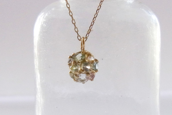 K18YG gem globe