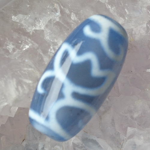 青玉髄✨水蓮花天珠 天然石 F* 通販 14717956｜Creema(クリーマ)