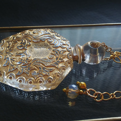 ヴィンテージ　Gold-Clear香水瓶（55×40ﾐﾘ）マットGold　ロング ネックレス 1枚目の画像