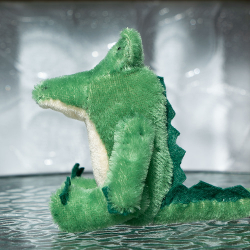 ななちゃんさま】ハンドメイド ピーナッツクロコダイル ワニの