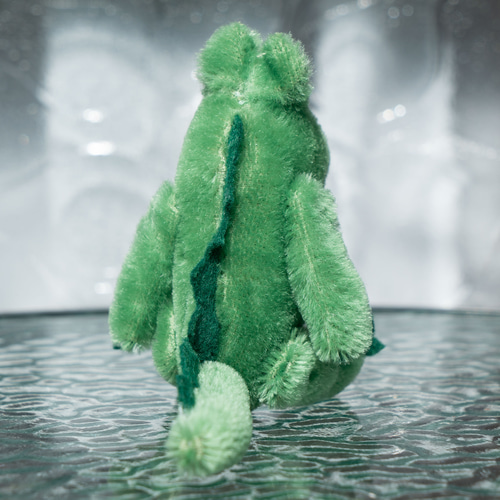 ななちゃんさま】ハンドメイド ピーナッツクロコダイル ワニの