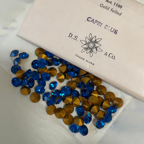 5粒】8mm ss39 ヴィンテージスワロフスキー D.S.&Co. Art1100 5粒】8mm ss39 ヴィンテージスワロフスキー D.S.&Co. Art1100