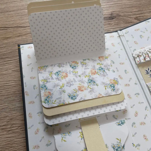 H94 見開きタイプ おすそ分けファイル 女の子 ブラウン 紙もの その他