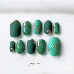 124 ネイルチップ グリーンネイル ニュアンスネイル 秋ネイル ダーク