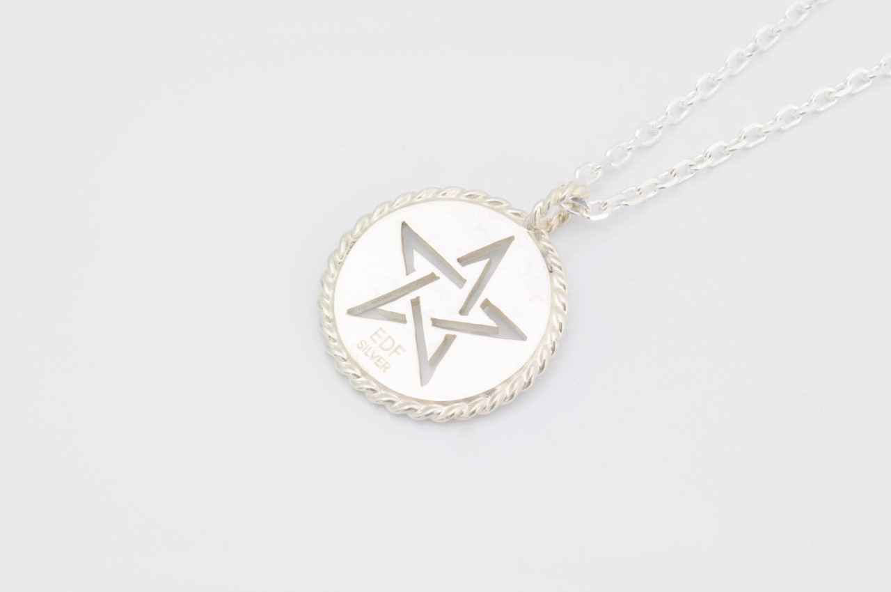 PD-001  LINE STAR Twist Frame Polish