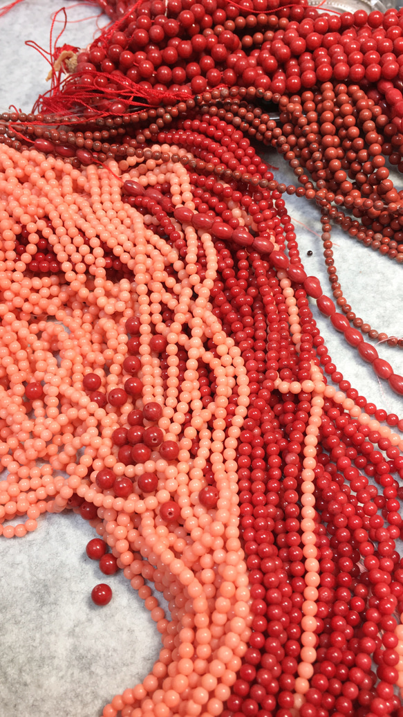 キットor完成品★真っ赤な珊瑚の編みブレスレット 8枚目の画像