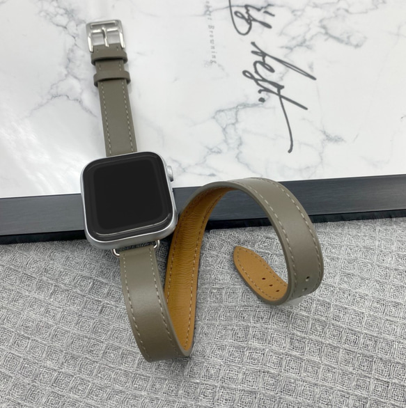 【2022年新色】Apple Watch アップルウォッチ バンド ライトブルーのダブルリング本革ストラップ 4枚目の画像