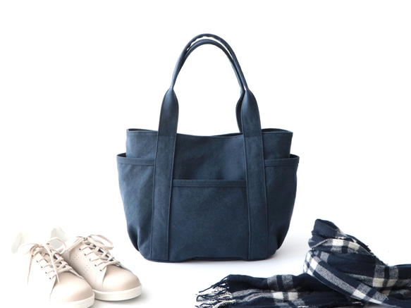 カジュアルトート＊ポケット沢山A4サイズ＊お仕事にもお出掛けにも